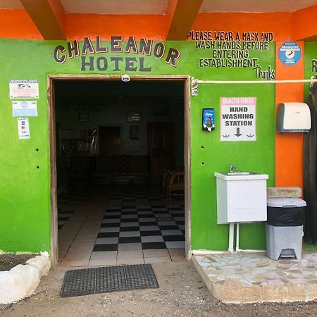 Chaleanor Hotel Dangriga Exterior photo