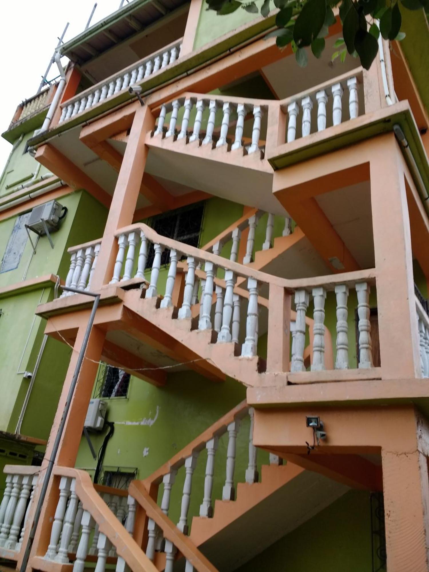 Chaleanor Hotel Dangriga Exterior photo