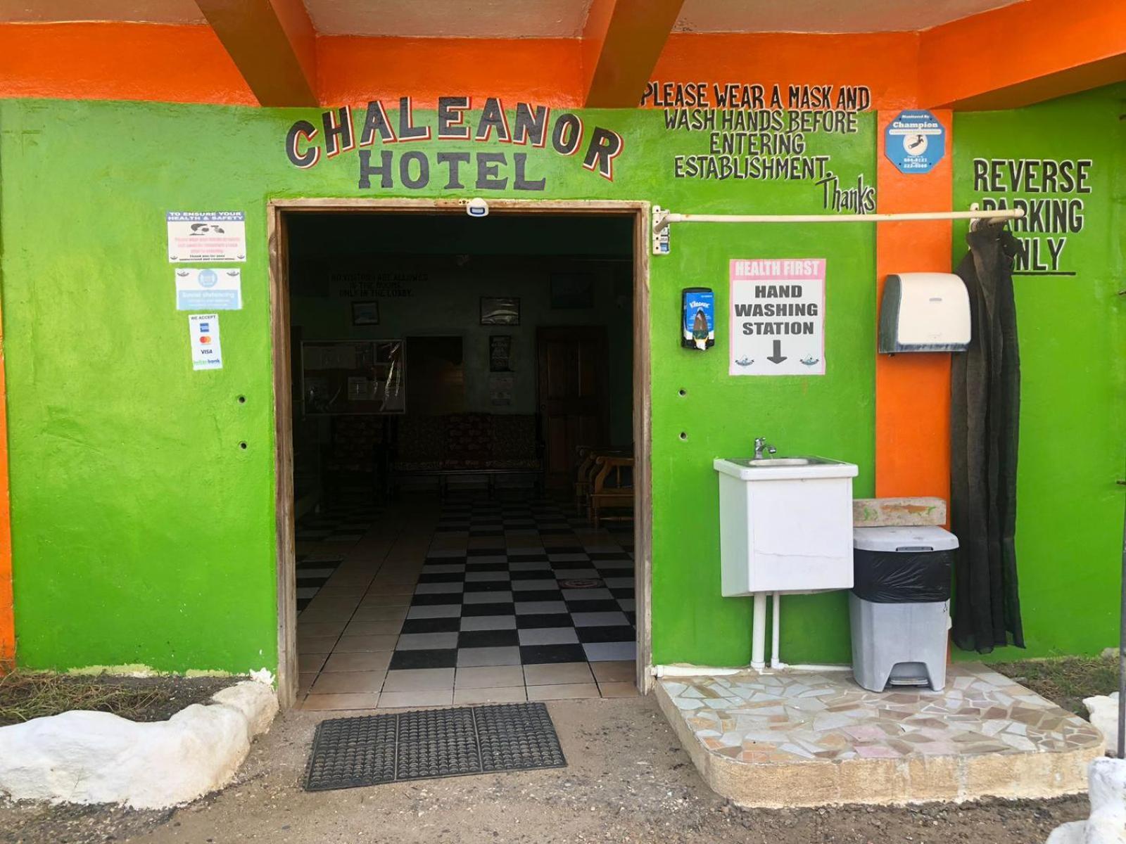 Chaleanor Hotel Dangriga Exterior photo